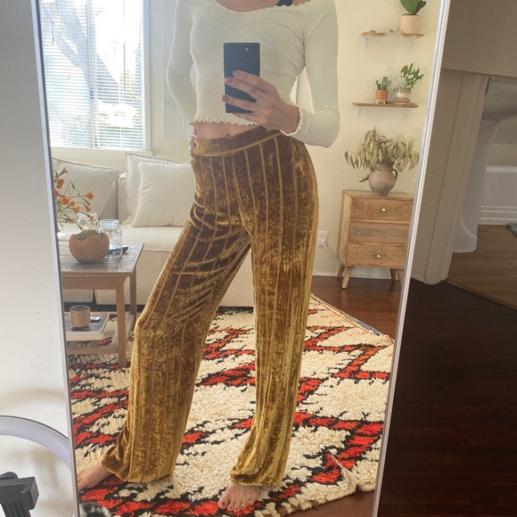 Velvet gold trousers - Picture 2 of 4